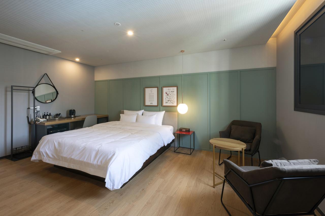 Seomyeon Brown-Dot Hotel Gold Busan Exterior photo